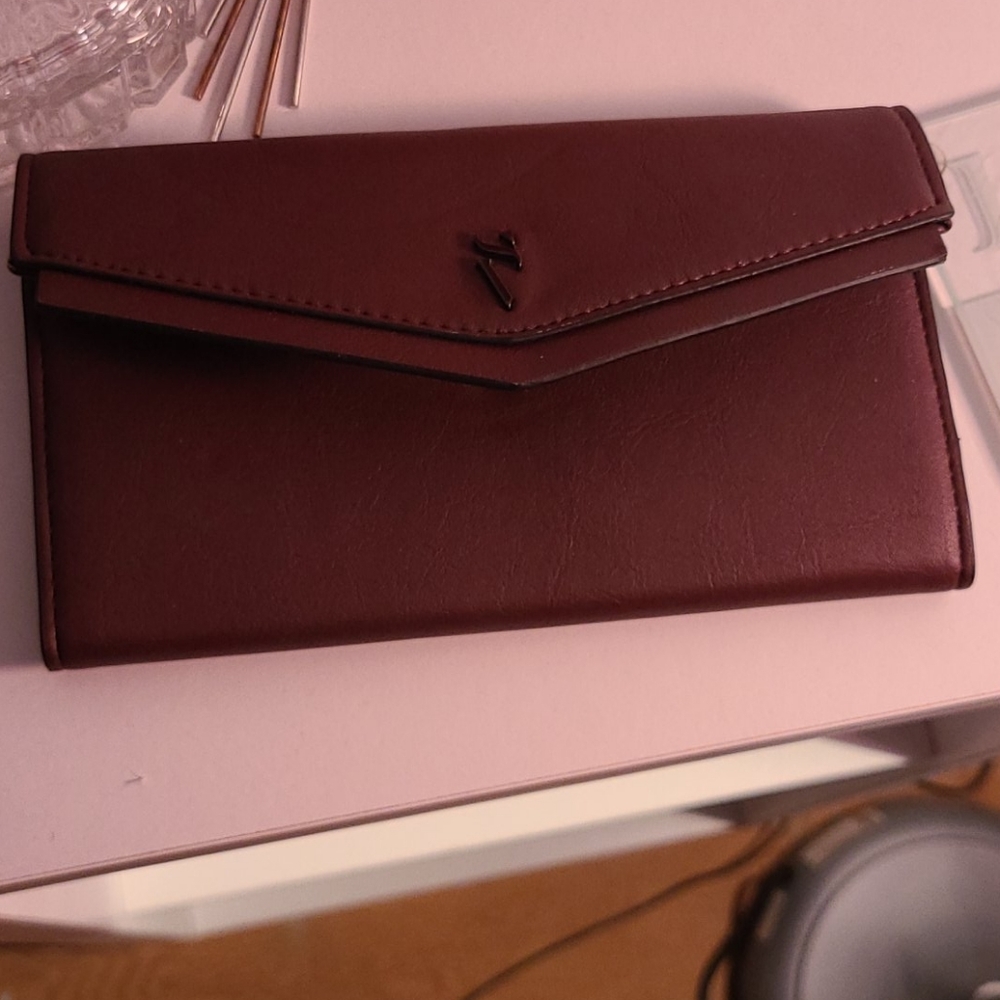 Simply Vera Vera Wang wallet
